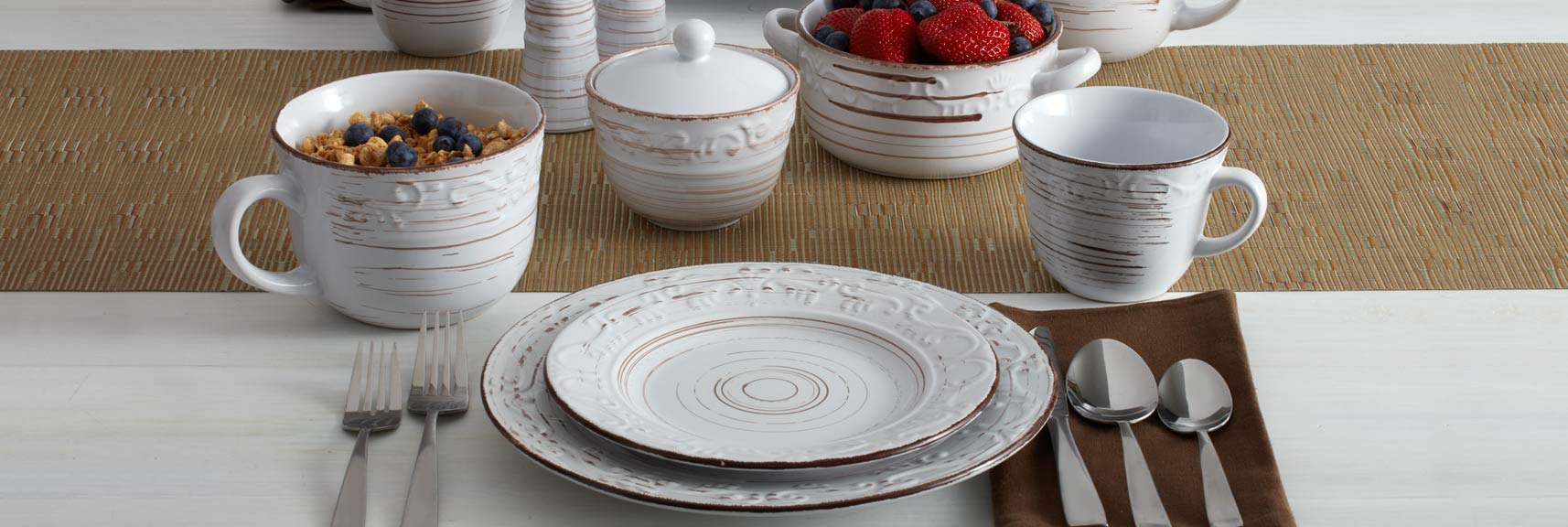 Corelle Dinnerware Set Pfaltzgraffu00ae Trellis White Stoneware 16