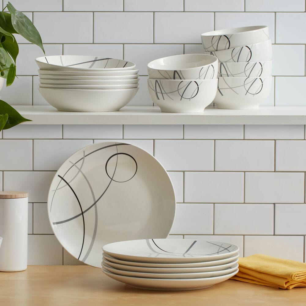 Studio Nova Porcelain 18-Piece Dinnerware Set, Service for 6, Circles