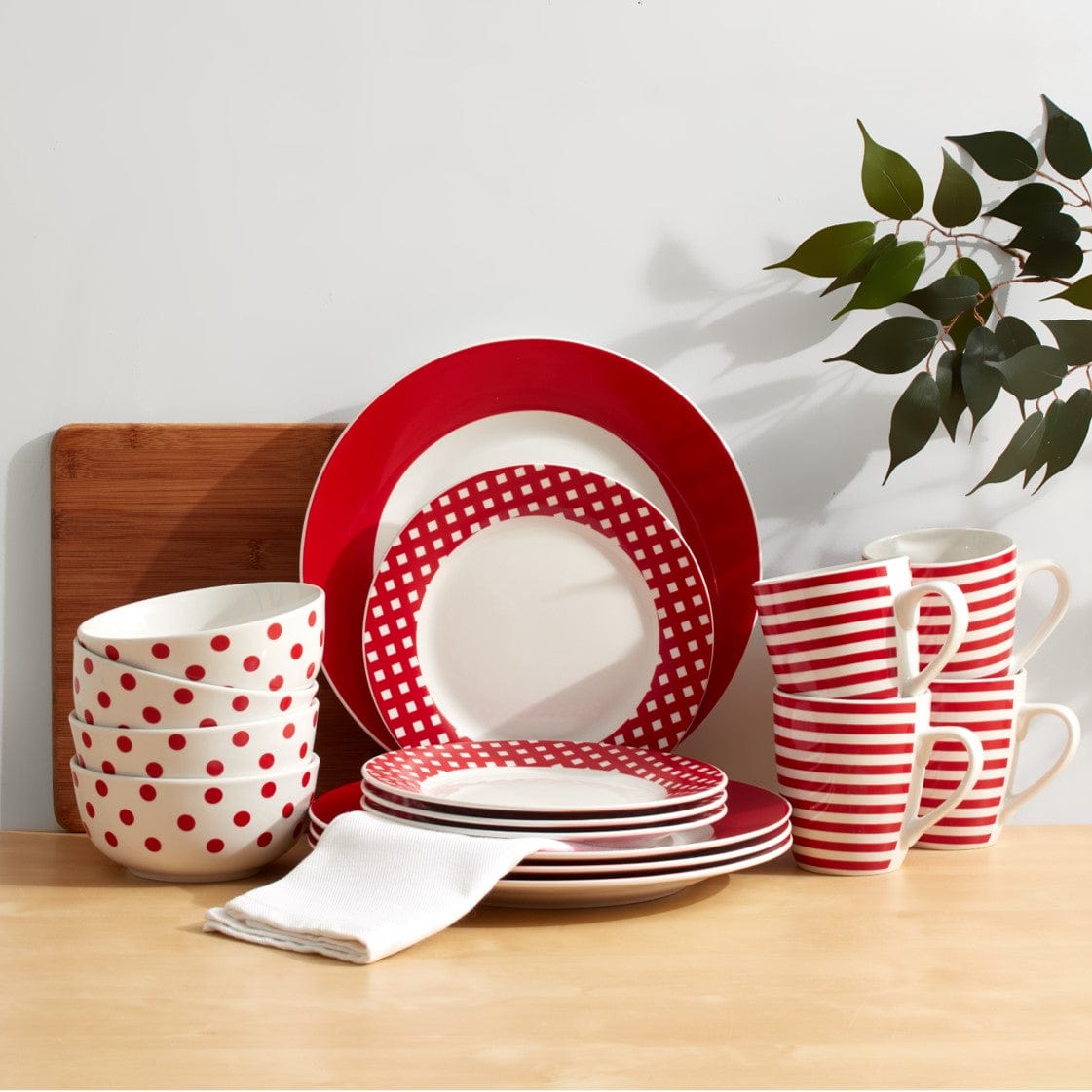 Kenna Red 16 Piece Dinnerware Set, Service for - Main Image