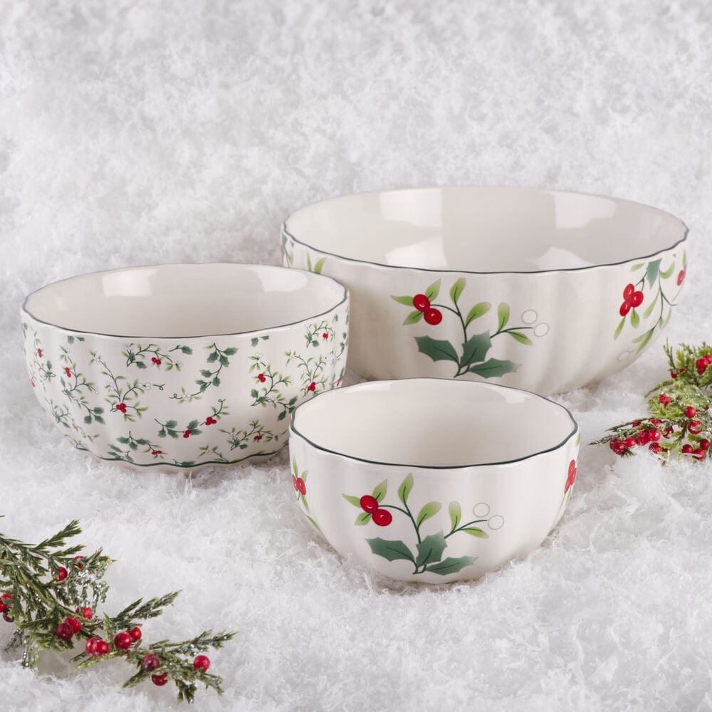 Winterberry® Set of 3 Scalloped Serving Bowls