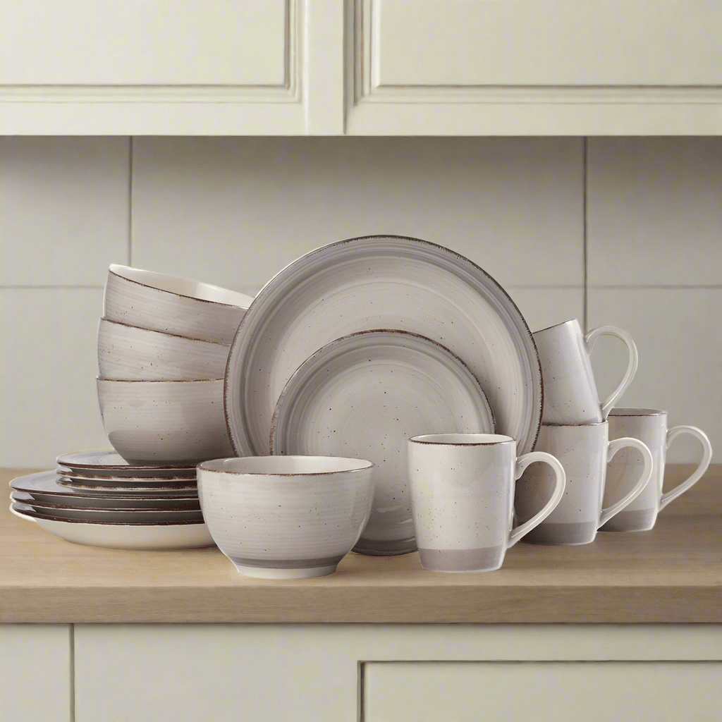 Sadie Cream 16 Piece Dinnerware Set, Service for 4