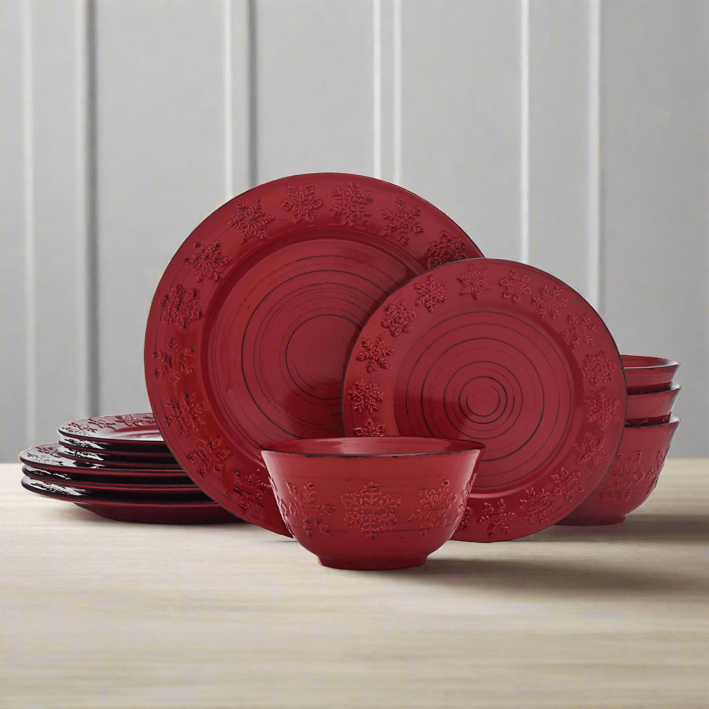 Pfaltzgraff Everyday Pfaltzgraff Aria Red Trellis Snowflakes 12