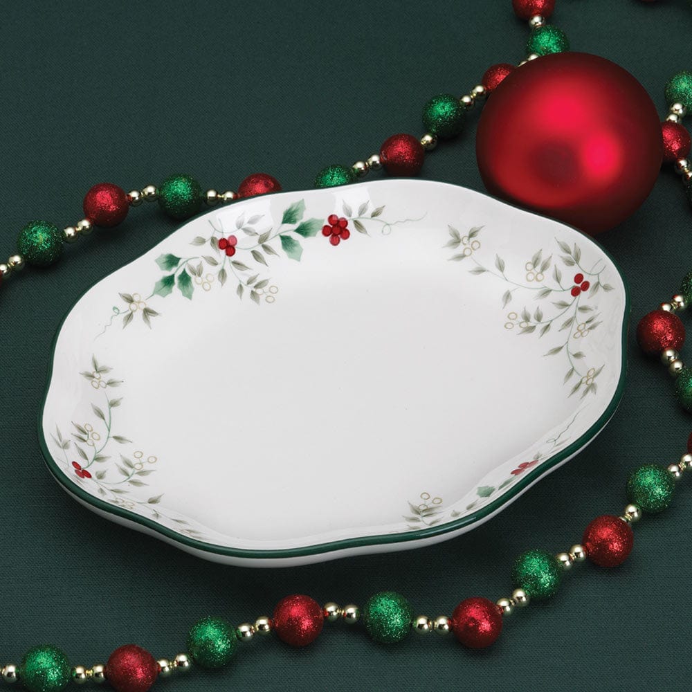 Winterberry® Oval Serve Dish