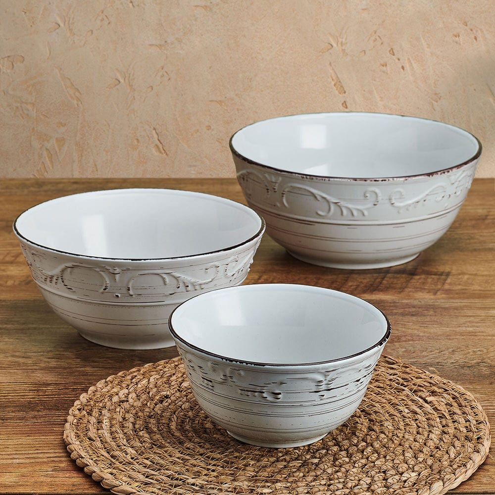 Trellis White Set of Serving Bowls