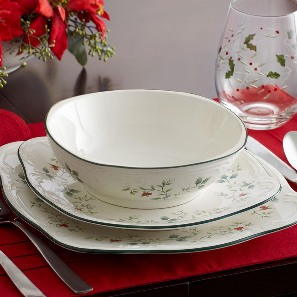 Pfaltzgraff winterberry 16 piece dinnerware set top