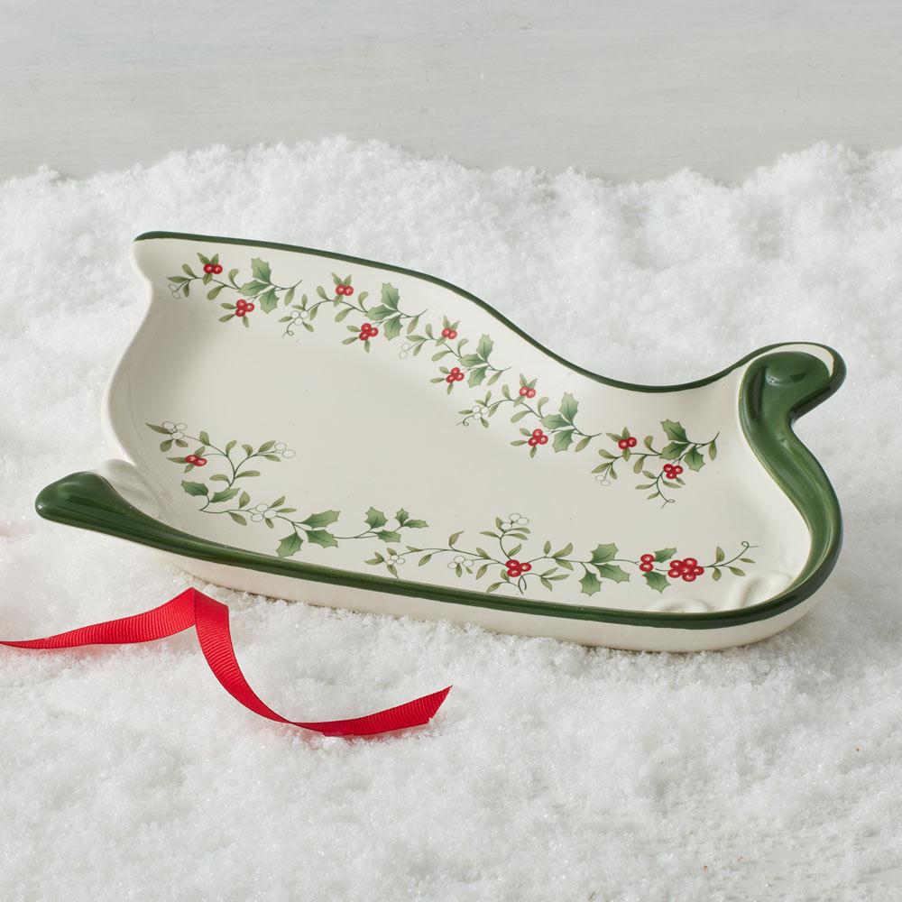 Winterberry® Sleigh Serve Dish