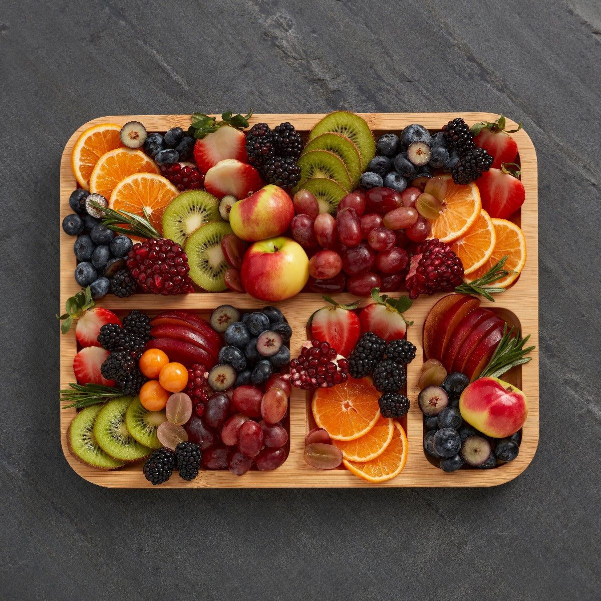 Farberware BuildABoard ™ Cutting Board with Clear Locking Lid, 11x14