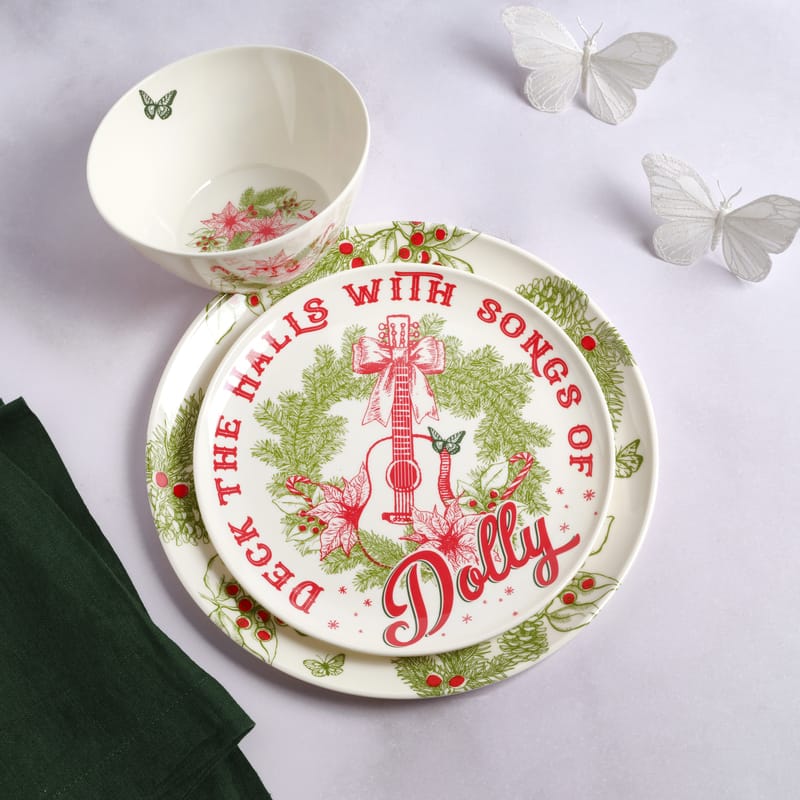 Dolly Parton Holly Dolly Outdoor Melamine Dinnerware Set, Service for 4
