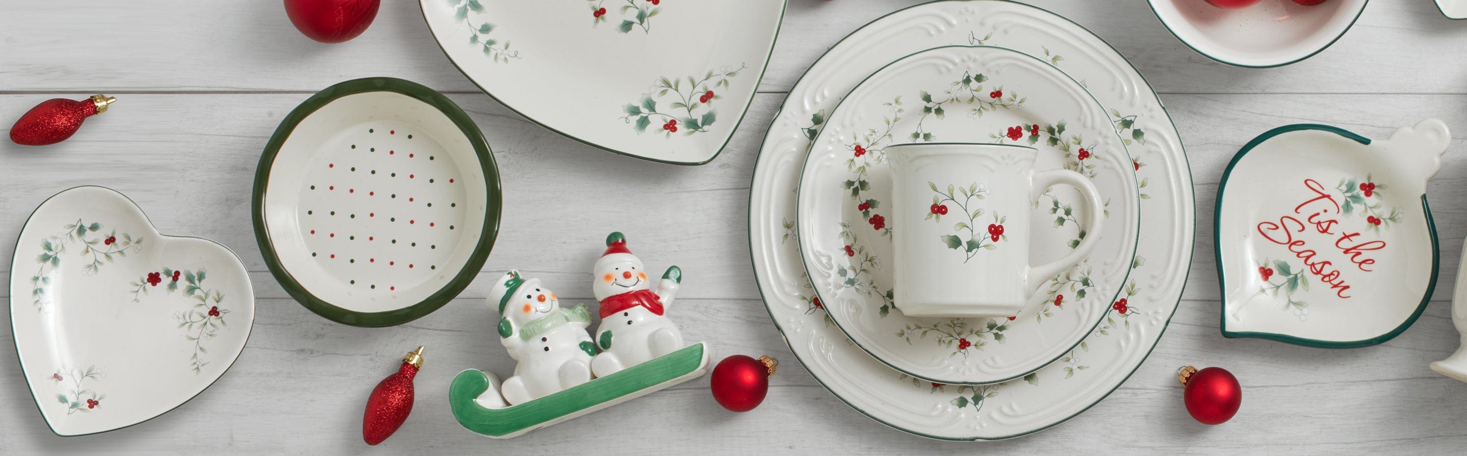 Winterberry® Set of 4 Red Ribbon Salad Plates