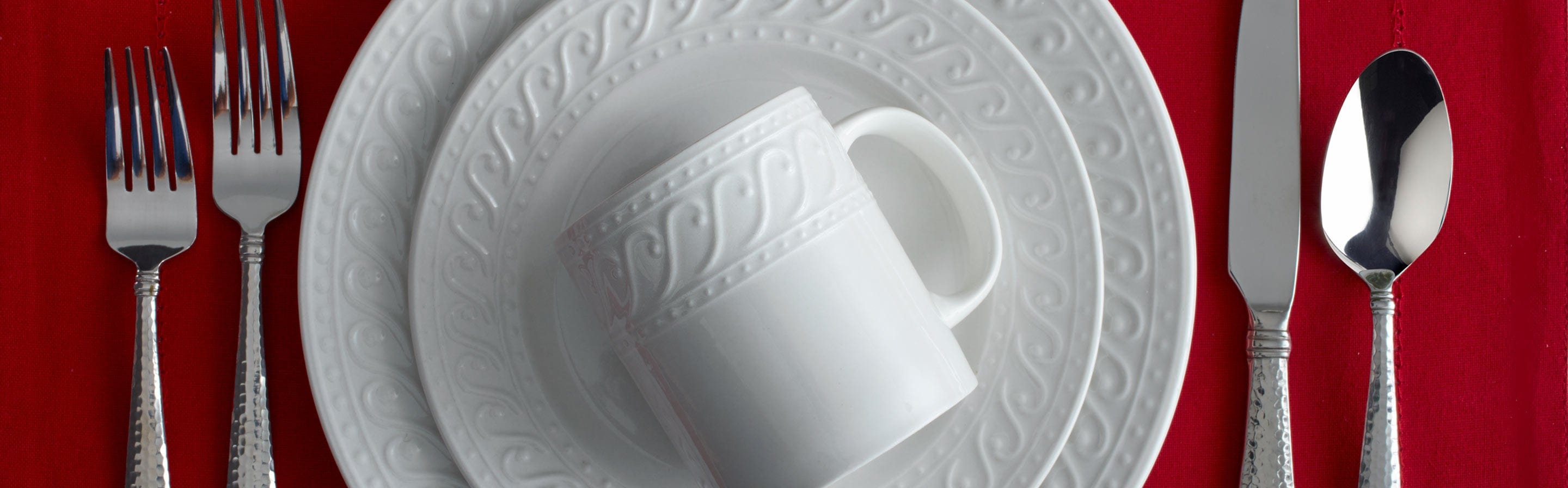 ＊Sylvia ＊ Hors d'oeuvre plate・* Sylvia (All White, No Trim) Dinner Plate by Hutschenreuther